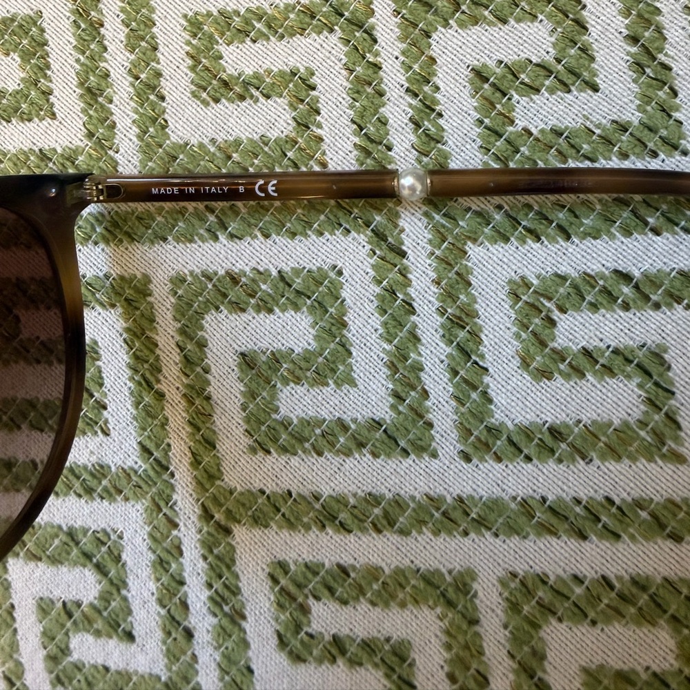 Chanel 5394-H Pearl Sunglasses - Brown tortoise - 100% Authentic - Picture 4 of 8
